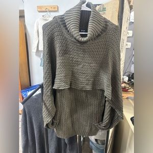 Nasty Gal Sweater. Small